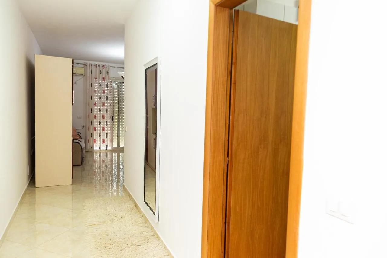 Residence Martin 21 Avlonya 0*,